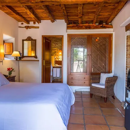 Lluc Boutique Country & San Rafael De Sa Creu